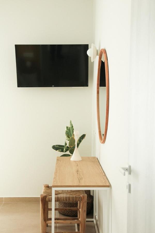 Elounda Katikia Luxury Living Apartment ภายนอก รูปภาพ